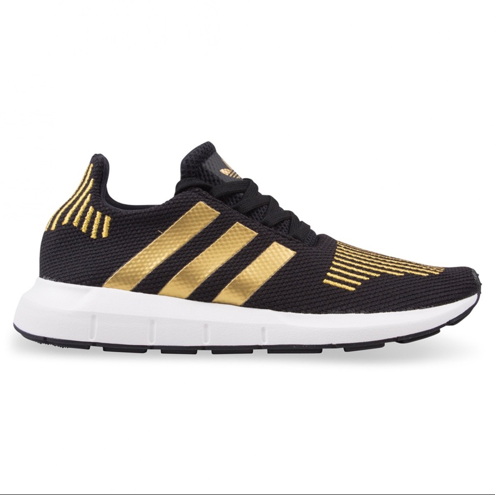 Women’s Adidas Swift Run Shoes